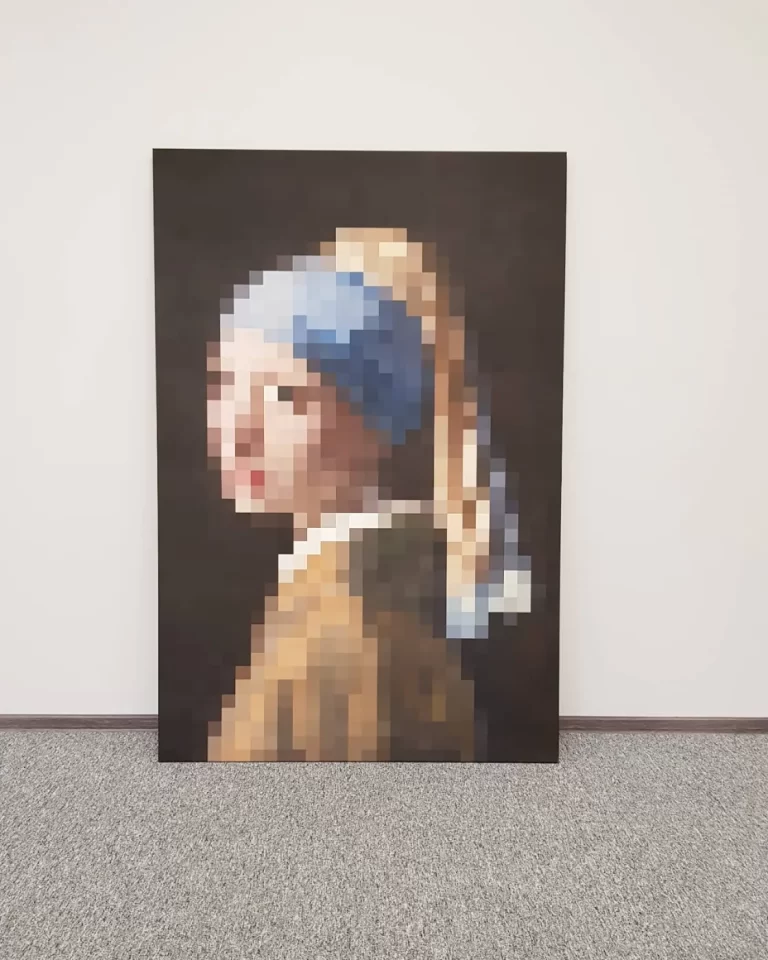Pikselinė portreto reprodukcija ant drobės